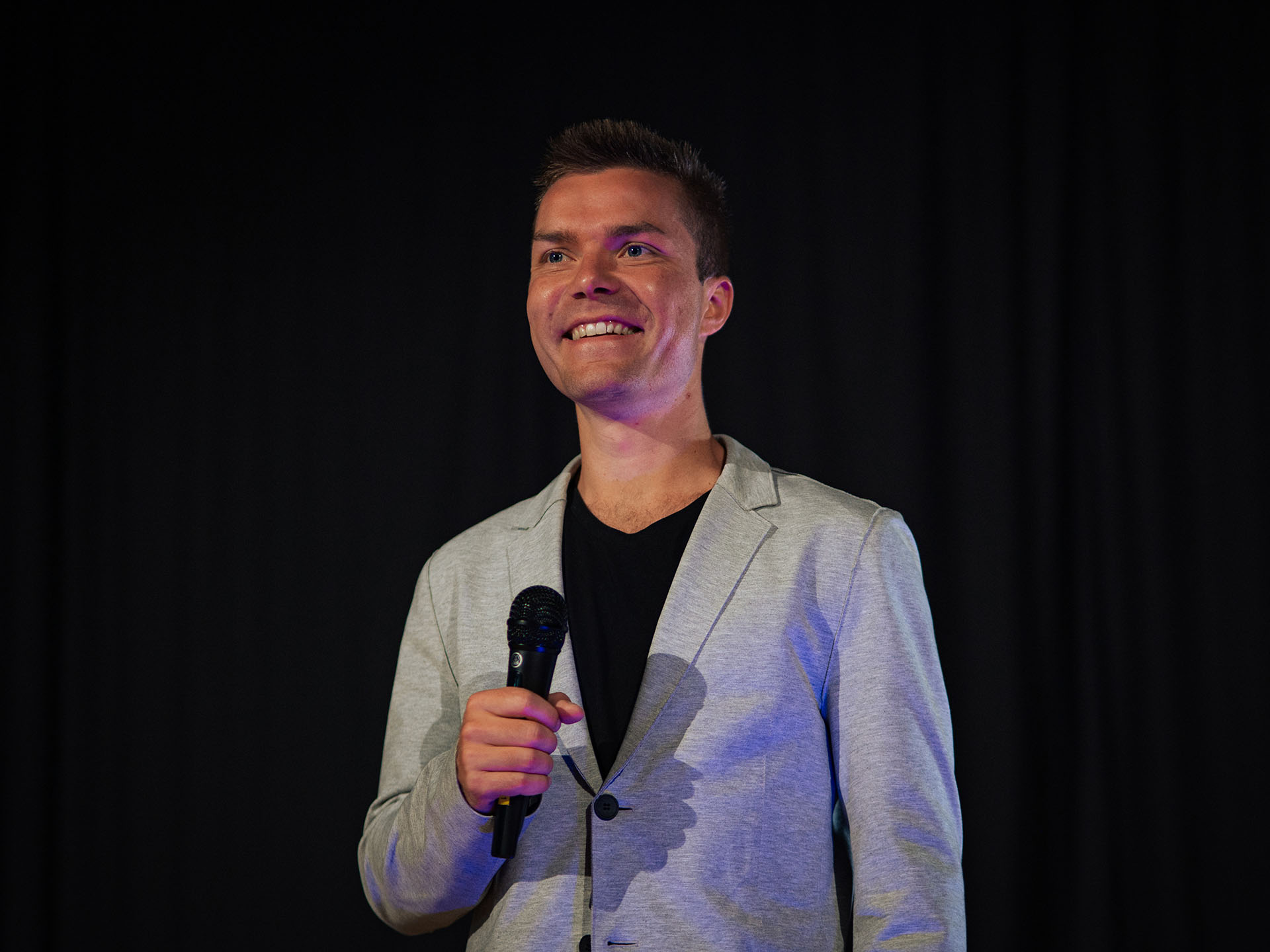 Tom-Moderator_inAction (6)